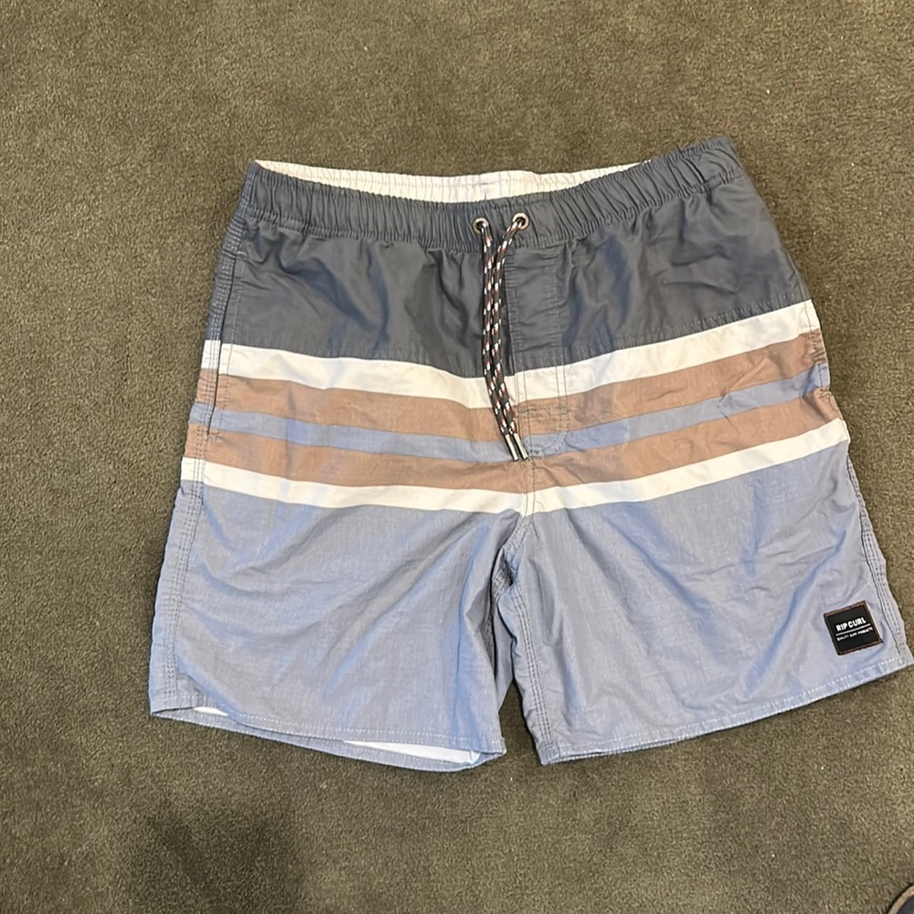 Rip curl board shorts size L men’s blue striped